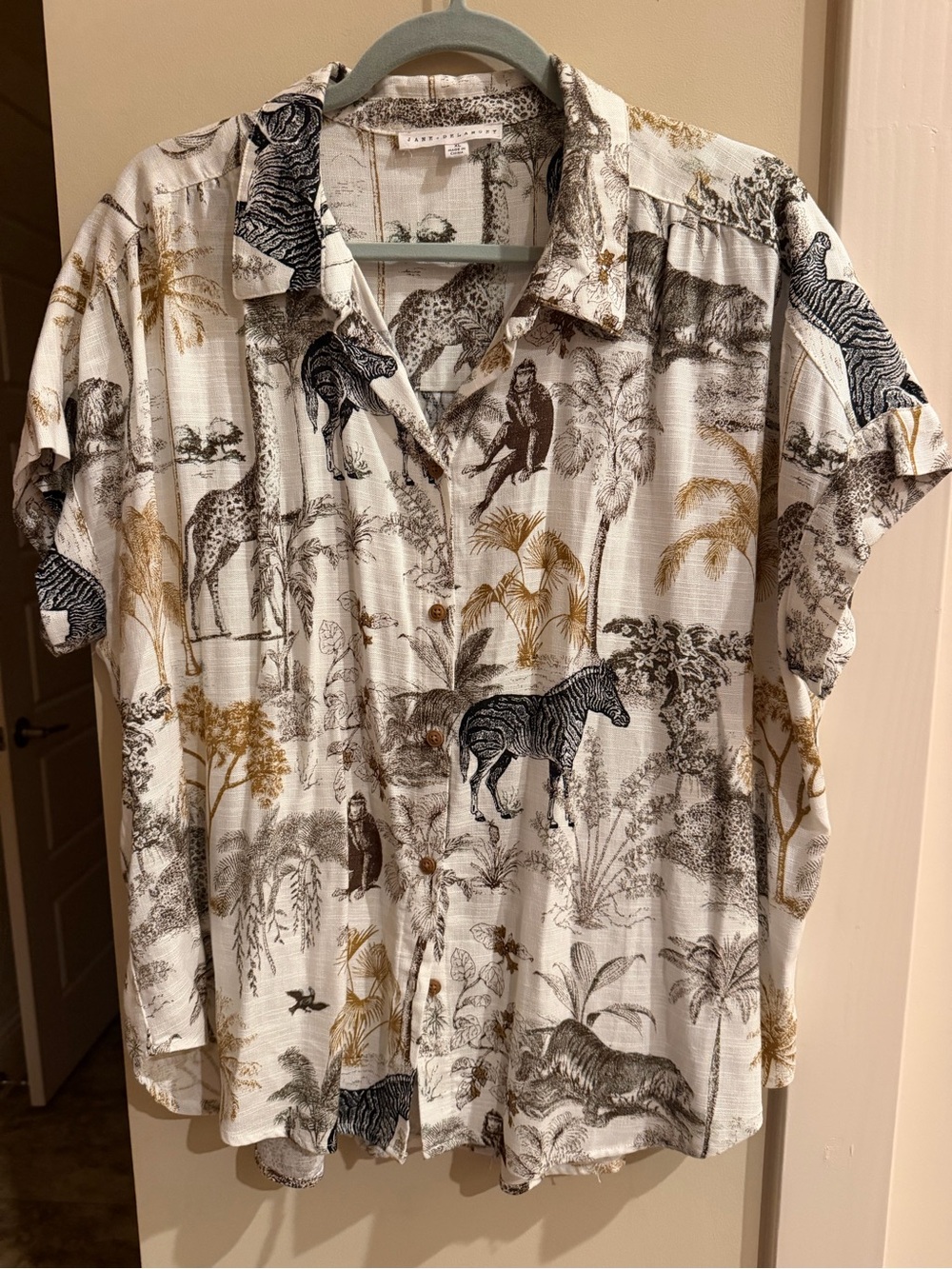 Jane + Delancey Animal-Print Short Sleeve Button-Up Shirt - White/Tan/Black